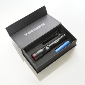 Žibintuvėlis pakraunamas 2200mAh 600 lm IPX4 ZOOM TIROSS TS1159