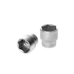 Galvutė šešiakampė 1/2" 30 mm CR-V 0490170 Crownman (12)