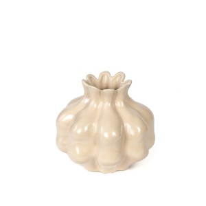 Vaza keramikinė kreminės sp. 20x20x17.5 cm HR-V009